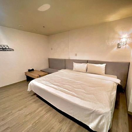 Walker Hotel - Zhengyi 2 Taipei Esterno foto