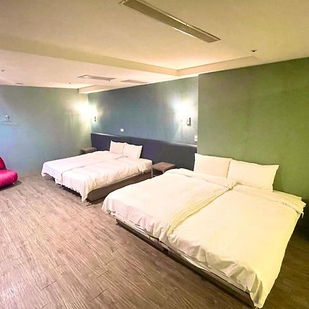 Walker Hotel - Zhengyi 2 Taipei Esterno foto