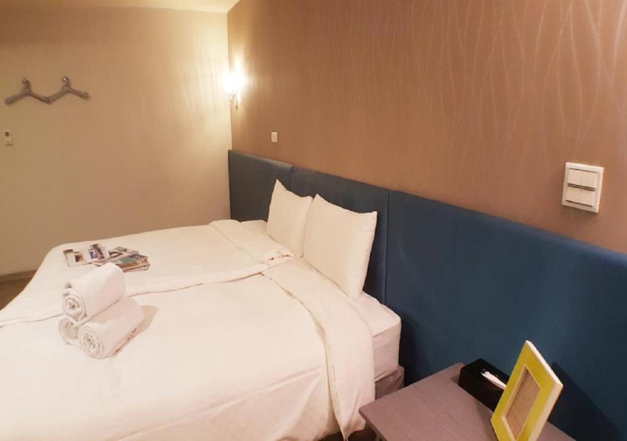 Walker Hotel - Zhengyi 2 Taipei Esterno foto