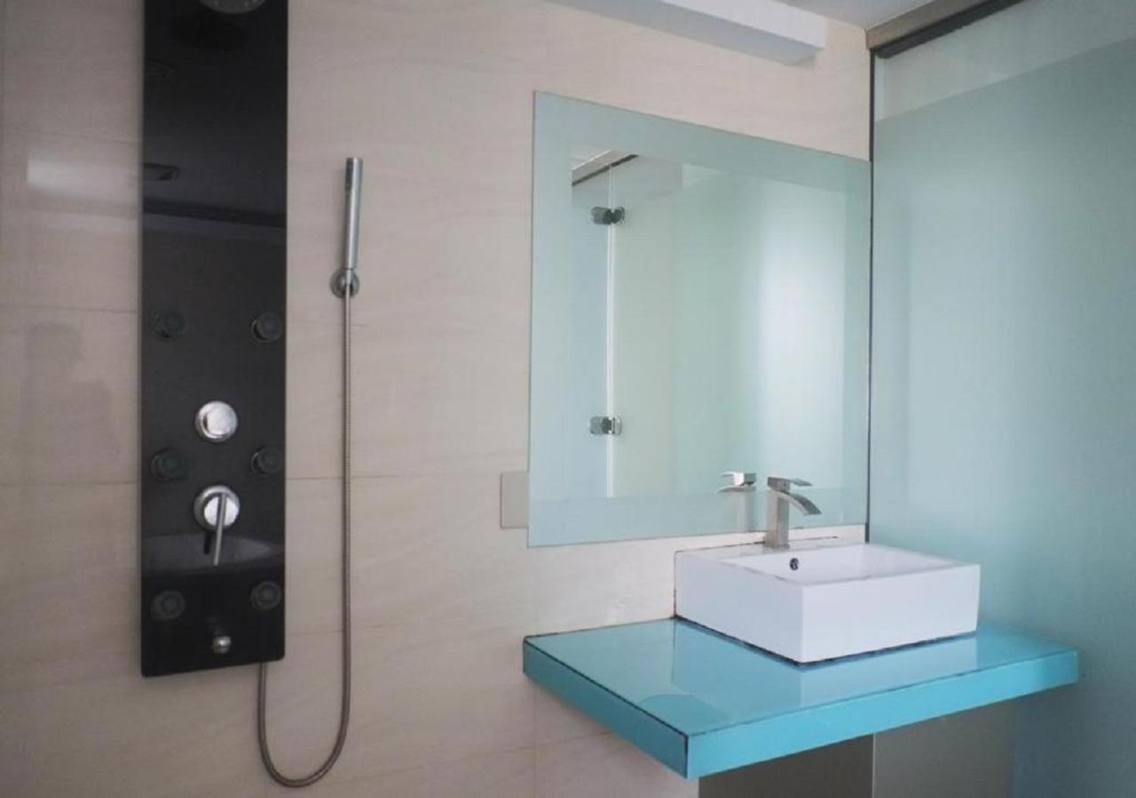 Walker Hotel - Zhengyi 2 Taipei Esterno foto