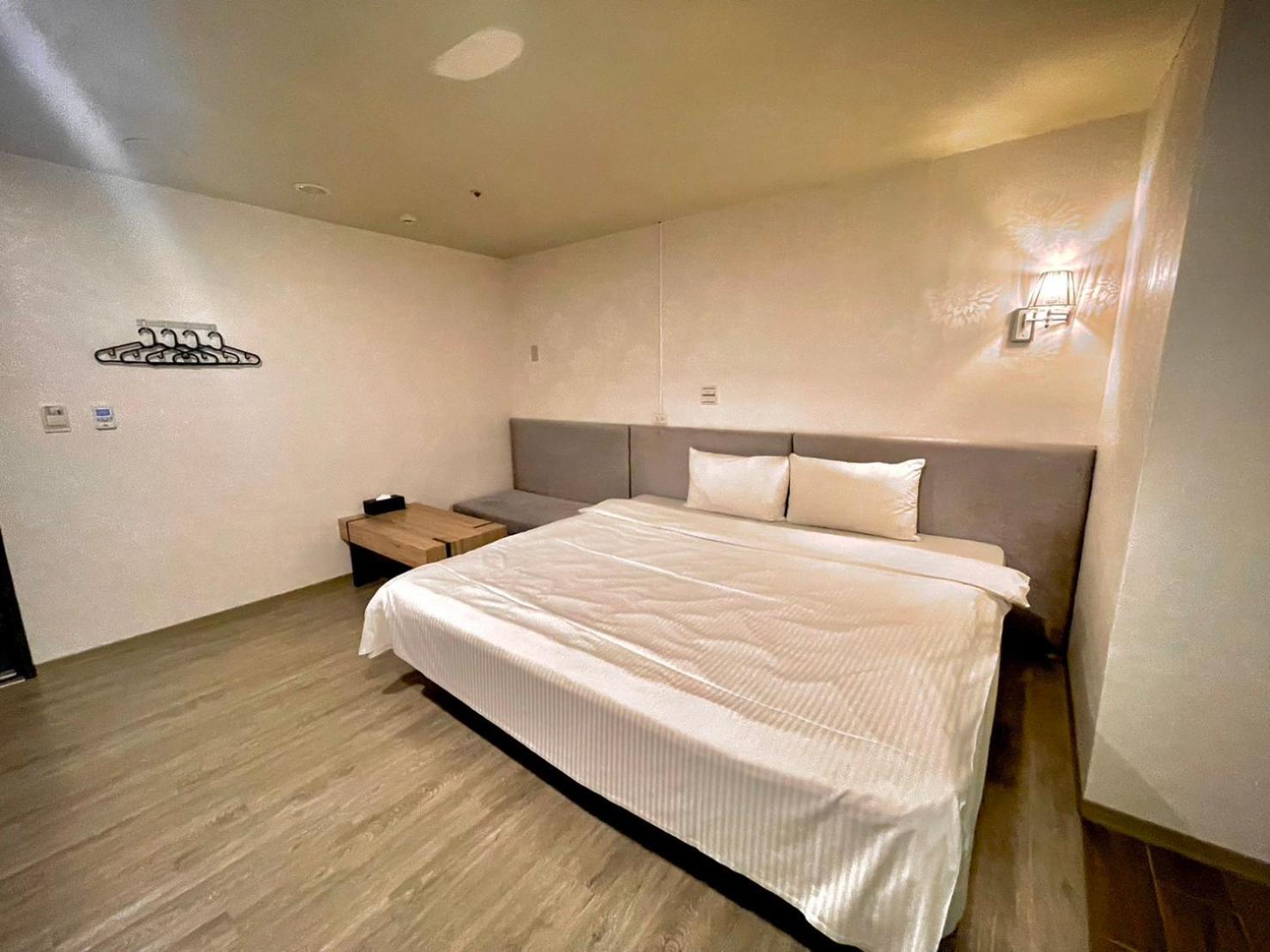 Walker Hotel - Zhengyi 2 Taipei Esterno foto