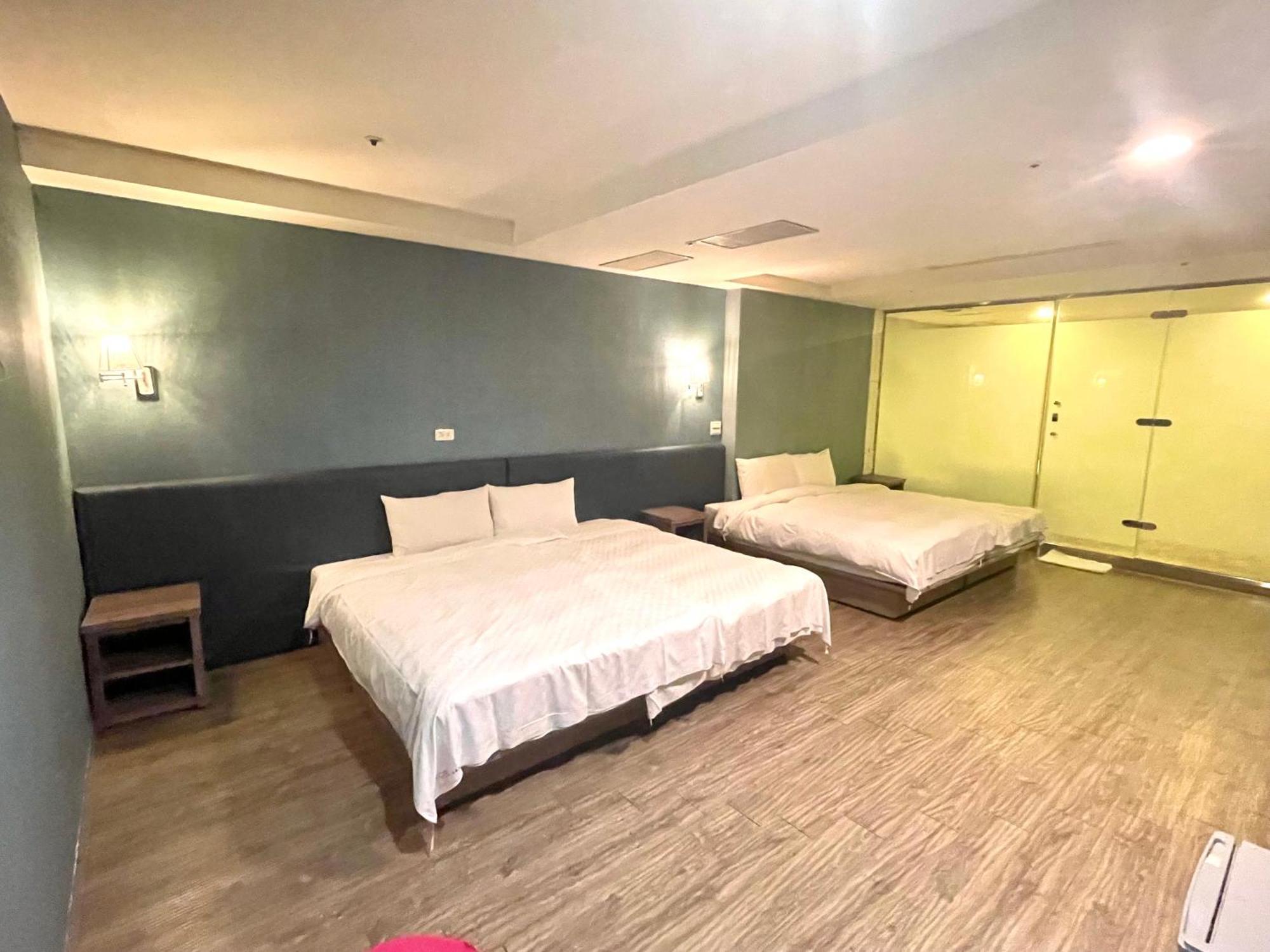 Walker Hotel - Zhengyi 2 Taipei Esterno foto