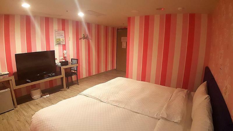 Walker Hotel - Zhengyi 2 Taipei Esterno foto